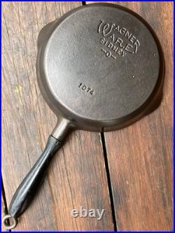 Wagner Ware Cast Iron #4 SMOOTH Bottom Skillet with Wooden Handle