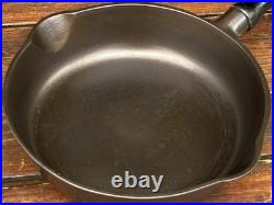 Wagner Ware Cast Iron #4 SMOOTH Bottom Skillet with Wooden Handle