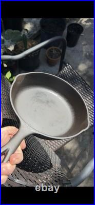 Wagner Ware Cast Iron #5 Hammered Skillet