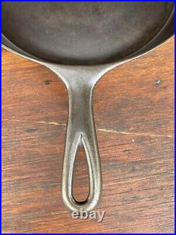 Wagner Ware Cast Iron #7 Arc Logo Skillet