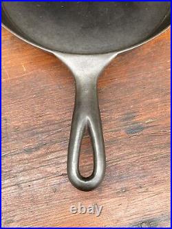 Wagner Ware Cast Iron #7 Arc Logo Skillet