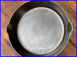 Wagner Ware Cast Iron #7 Arc Logo Skillet