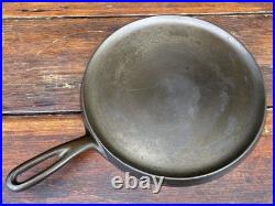 Wagner Ware Cast Iron #8 Older Logo Griddle