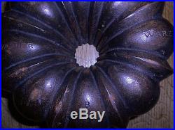 Wagner Ware Cast Iron Bundt Cake Pan