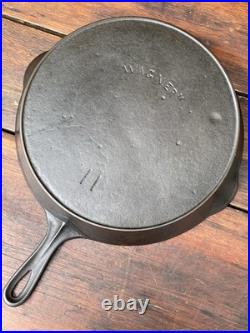 Wagner Ware Cast Iron First Series Matching Skillet Set (7-12)