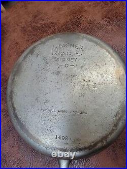 Wagner Ware Chicken Hinged Fryer with Skillet Lid Model 1402 A