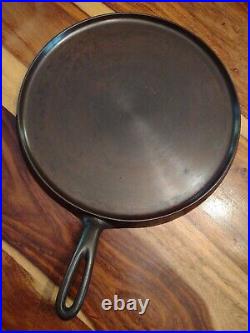 Wagner Ware Sidney -0- Cast Iron 12 Dia Round Griddle, 1110, MM B