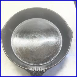 Wagner Ware Sidney -0- Stylized Logo 1059C #9 Cast Iron Frypan