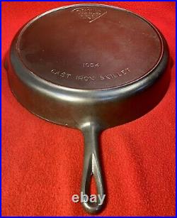 Wagner Ware Sidney Cast Iron # 14 Pie Logo Skillet