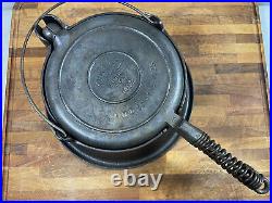 Wagner Ware Sidney -O- Cast Iron Waffle Maker with High Base 1408