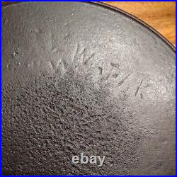 Wapak Cast Iron Skillet #7, Straight Block logo, Circa 1903-1910