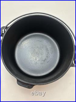 Wriswold #8 Dutch Oven Cast Iron