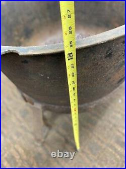 X-Large Cast Iron Butcher Rendering Cauldron Pot With Lid